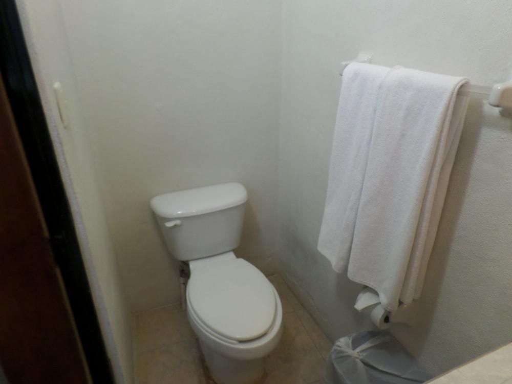 Uke Inn Hotel&Suites Xamaipak Tuxtla Gutierrez Bagian luar foto