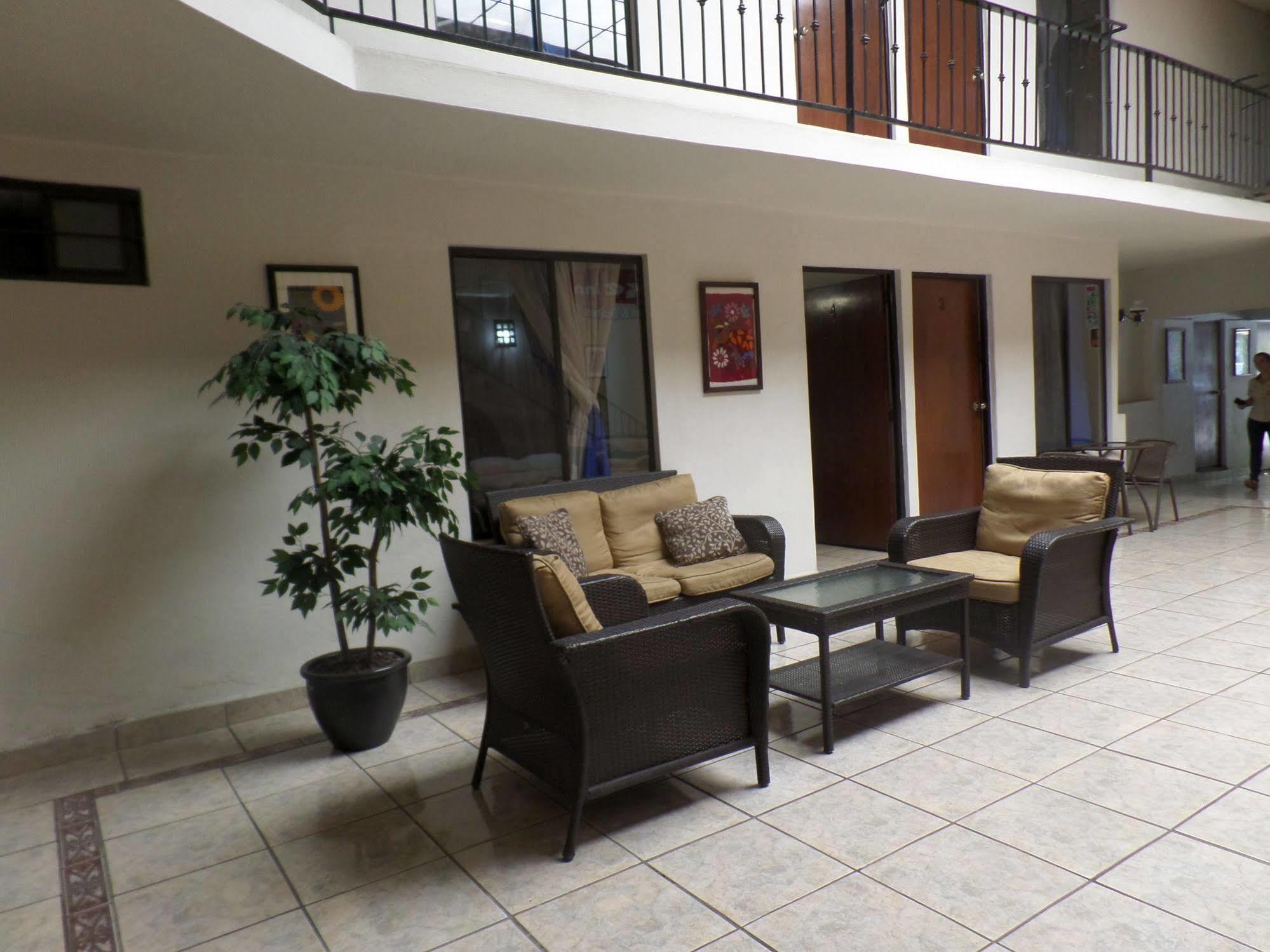 Uke Inn Hotel&Suites Xamaipak Tuxtla Gutierrez Bagian luar foto